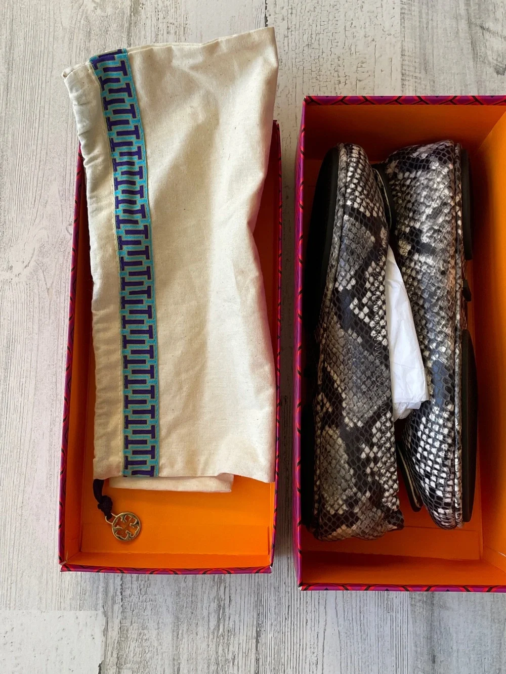 Tory Burch Gray & Black Snake-Print Reva Logo Ballet Flats 8.5